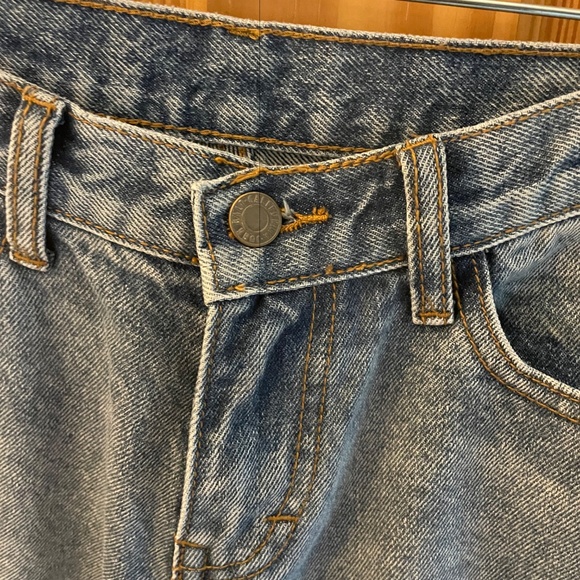 Low Rise Flare Jeans - Picture 3 of 4
